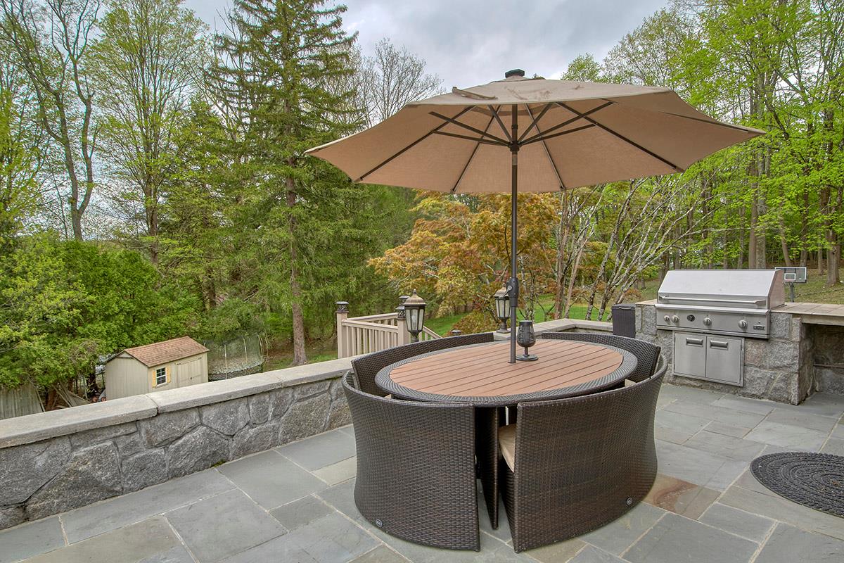 2 Heathcote Drive, Mount Kisco, New York image 38