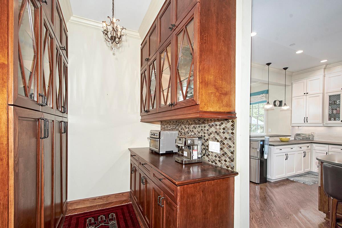 2 Heathcote Drive, Mount Kisco, New York image 12
