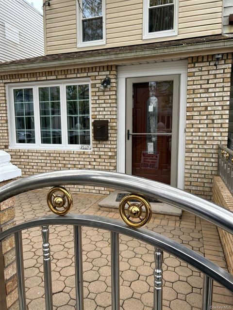 Photo of 1618 E 96th Street, Brooklyn, NY 11236 (MLS # 926911)