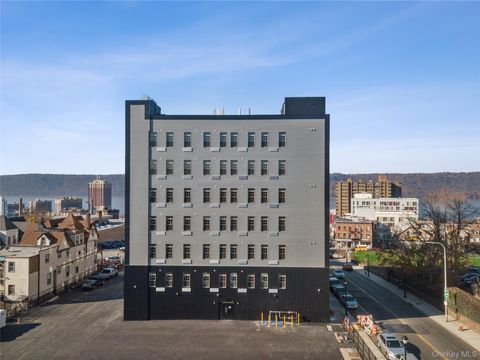 70A Ashburton Avenue 5B Yonkers NY 10701