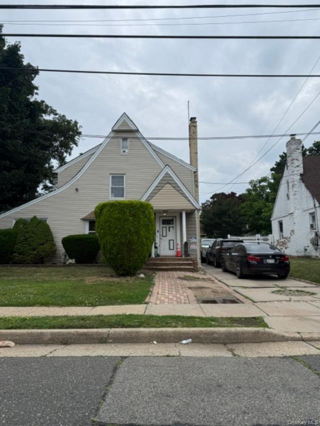Photo of 117 Warner Avenue, Hempstead, NY 11550 (MLS # 1022505)