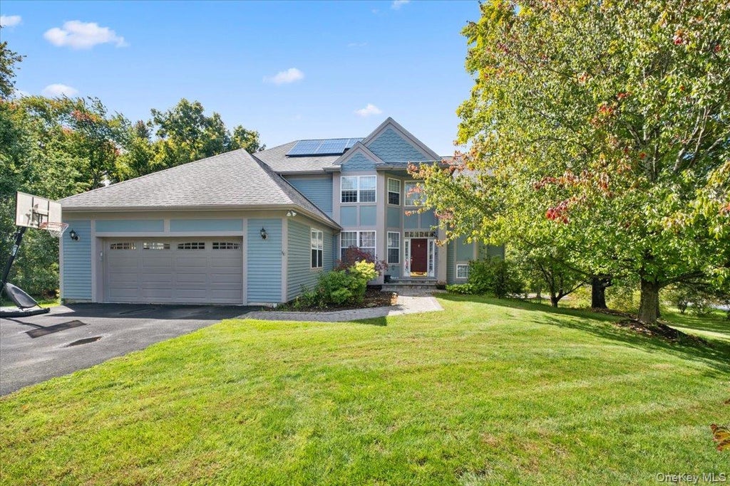 Photo of 9 Bridle Way, Pawling, NY 12564 (MLS # 1060095)