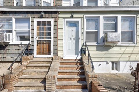 7535 60th Place Glendale NY 11385