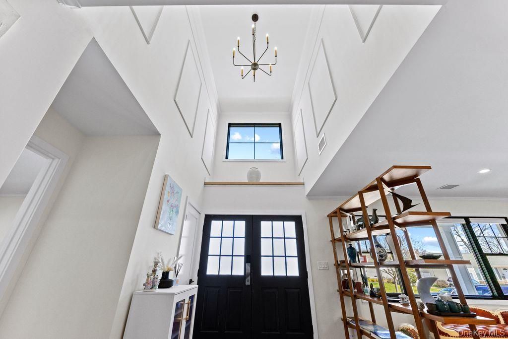 Photo of 4 Allison Drive, Old Bethpage, NY 11804 (MLS # 986063)