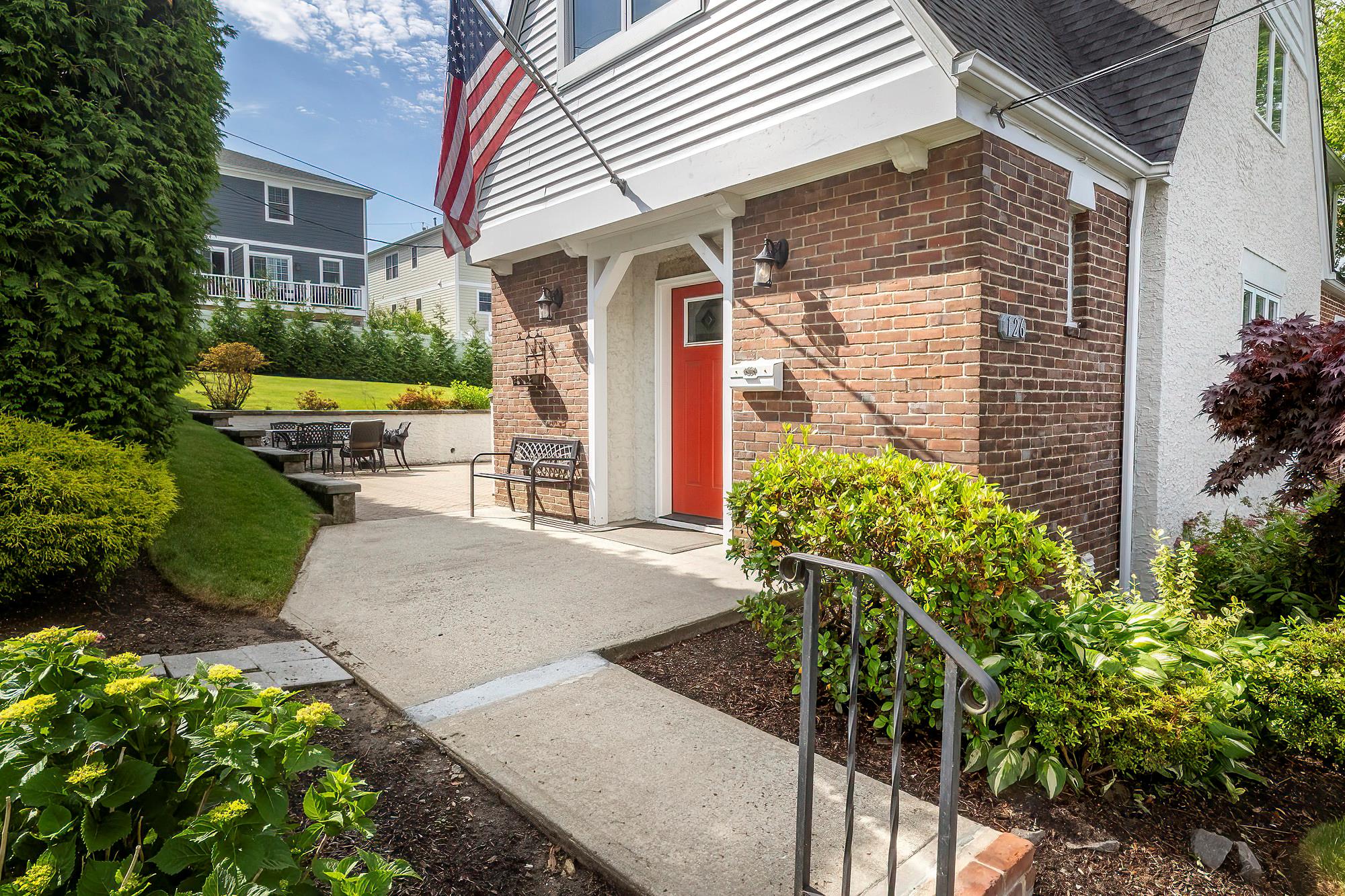 126 Lincoln Avenue, West Harrison, New York image 2