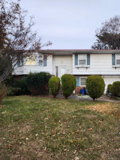 Homes For Sale - 583 Centerwood Street<br/> West Babylon, NY 11704