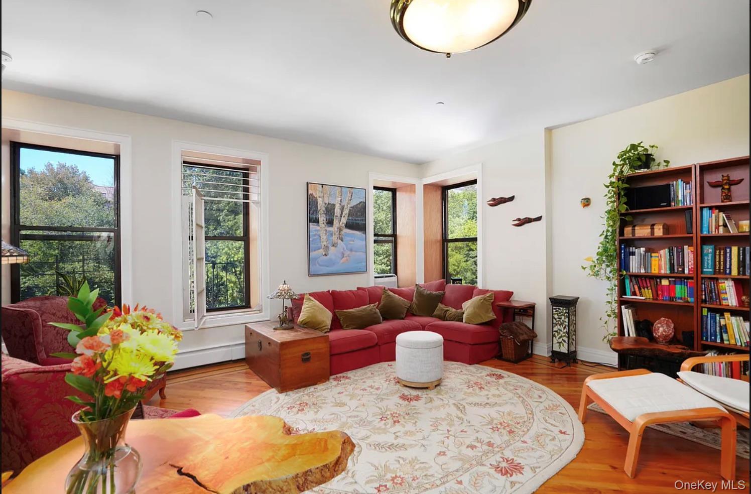 370 Saint Nicholas Avenue 5B