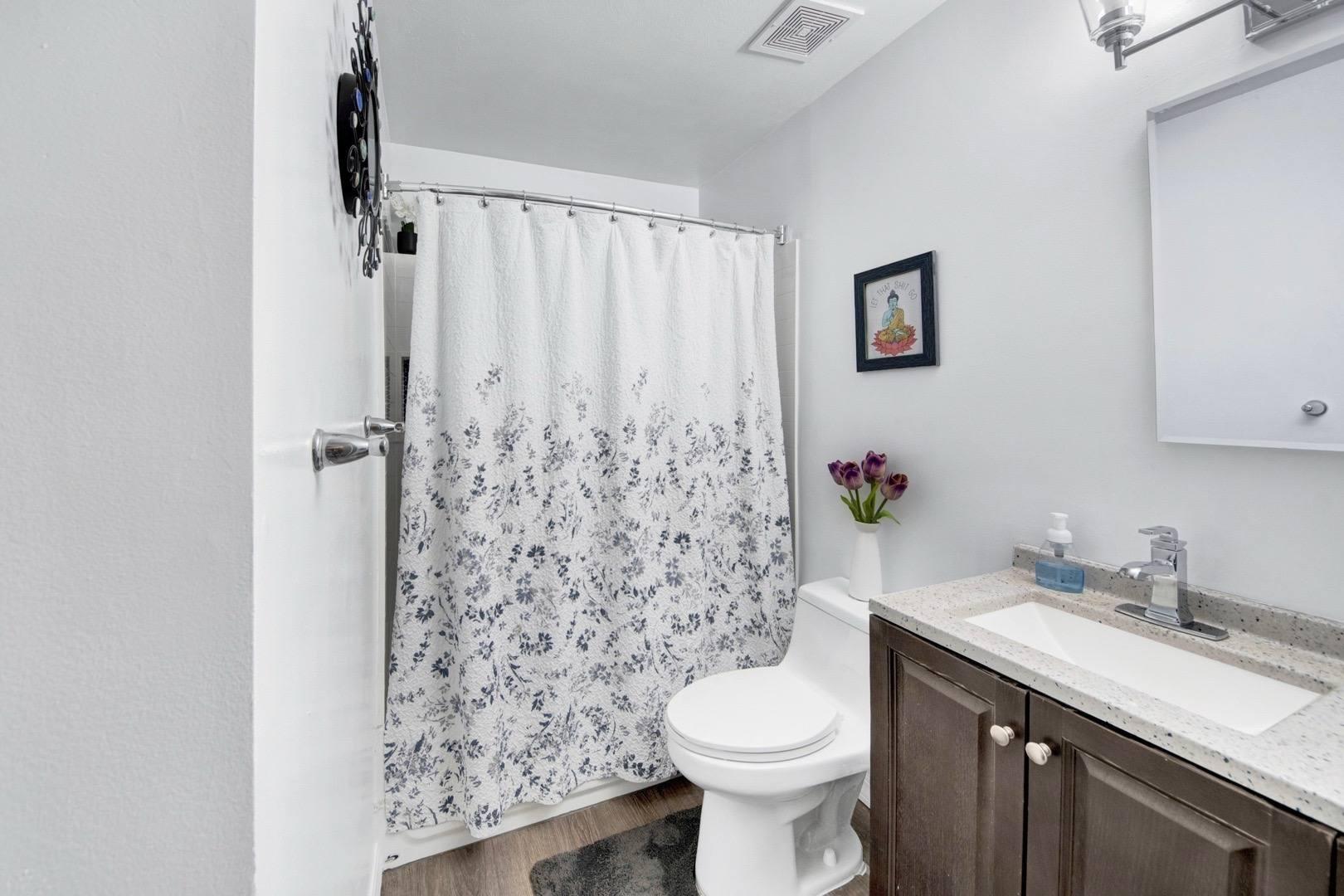 109 Neptune Lane #5, Bronx, Florida image 6