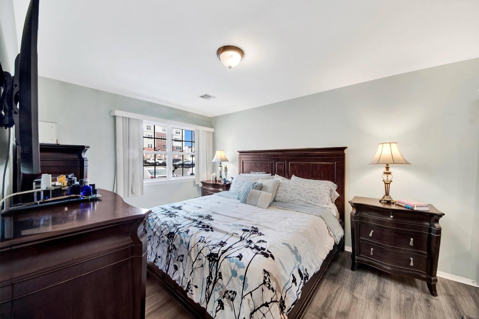 109 Neptune Lane #5, Bronx, Florida image 3
