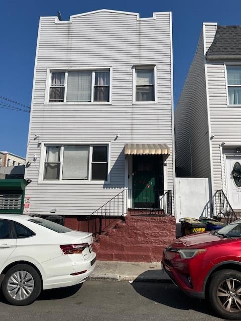 5436 Nurge Avenue Maspeth NY 11378