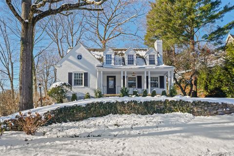 Condo For Sale - 2 Village Lane<br/> Bronxville, NY 10708