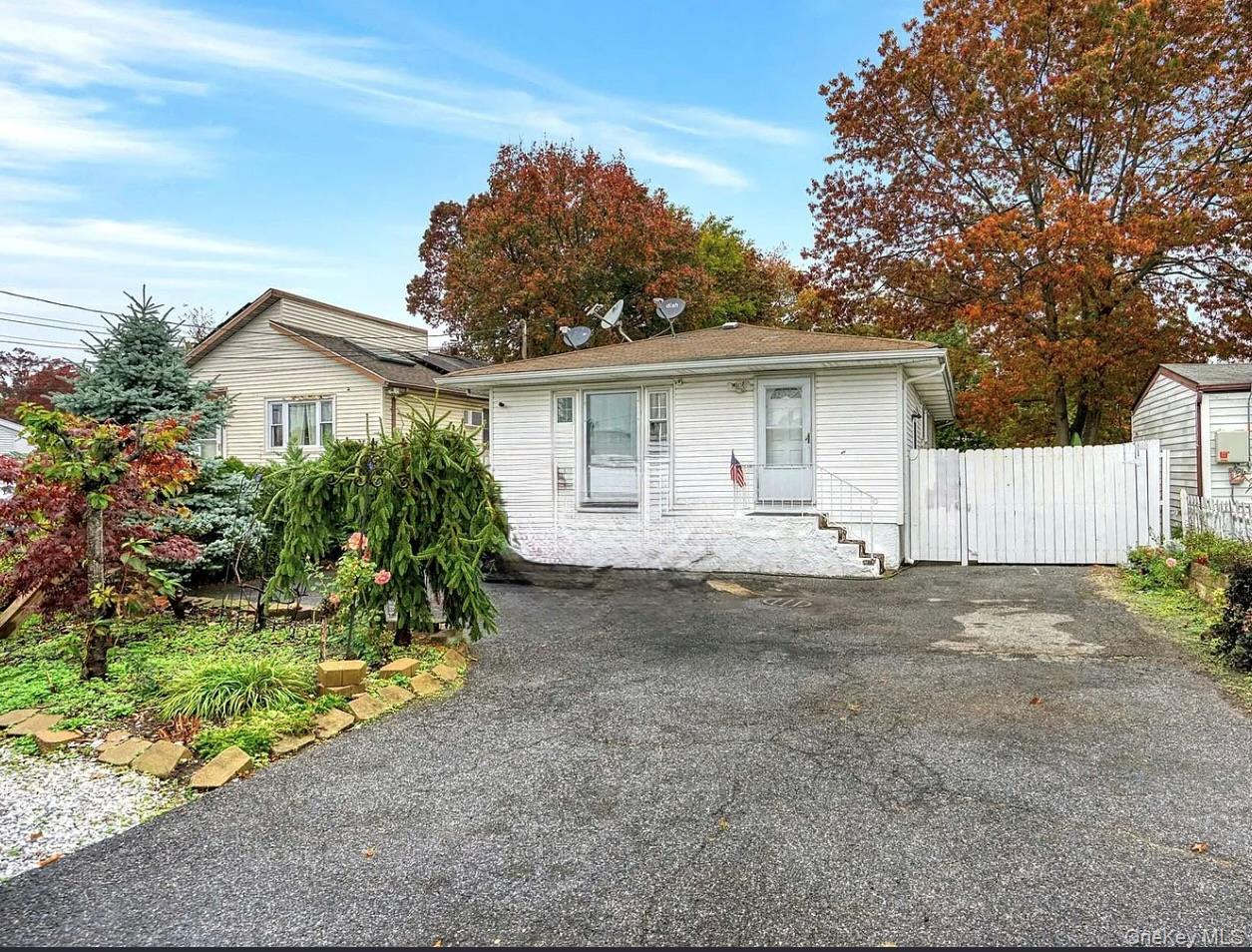43 Johnson Avenue
