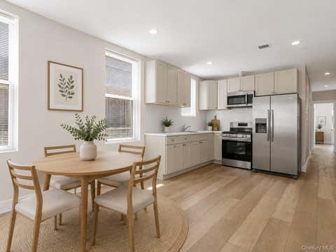 Apartment For Rent - 910 E 226th Street<br/> Bronx, NY 10466