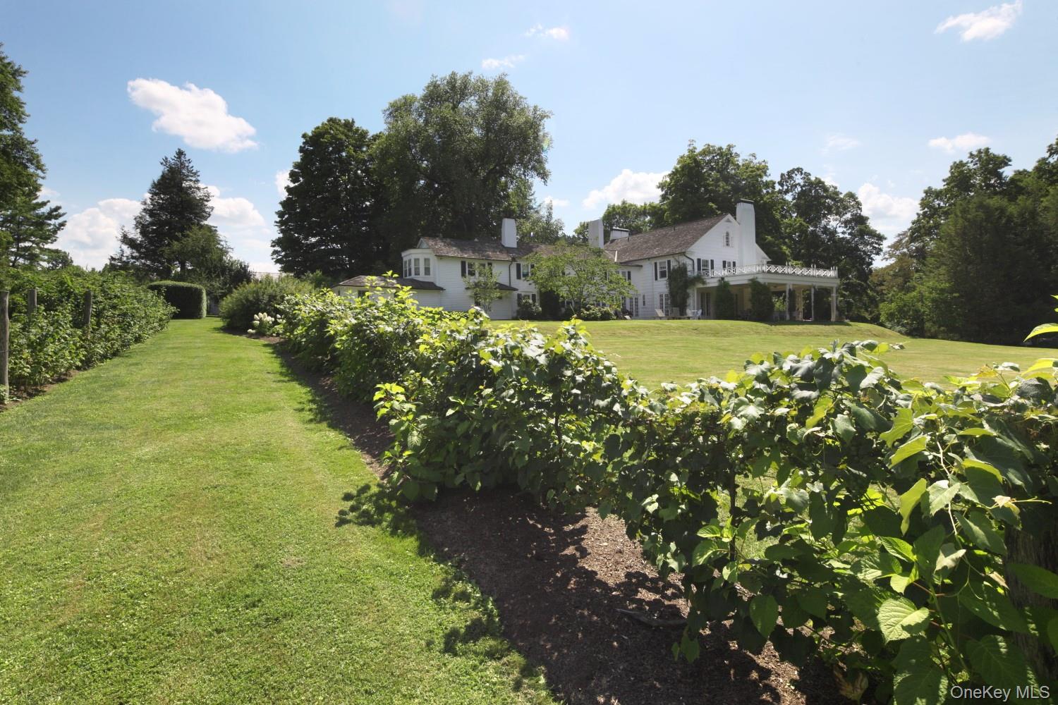 30 Dewey Lane