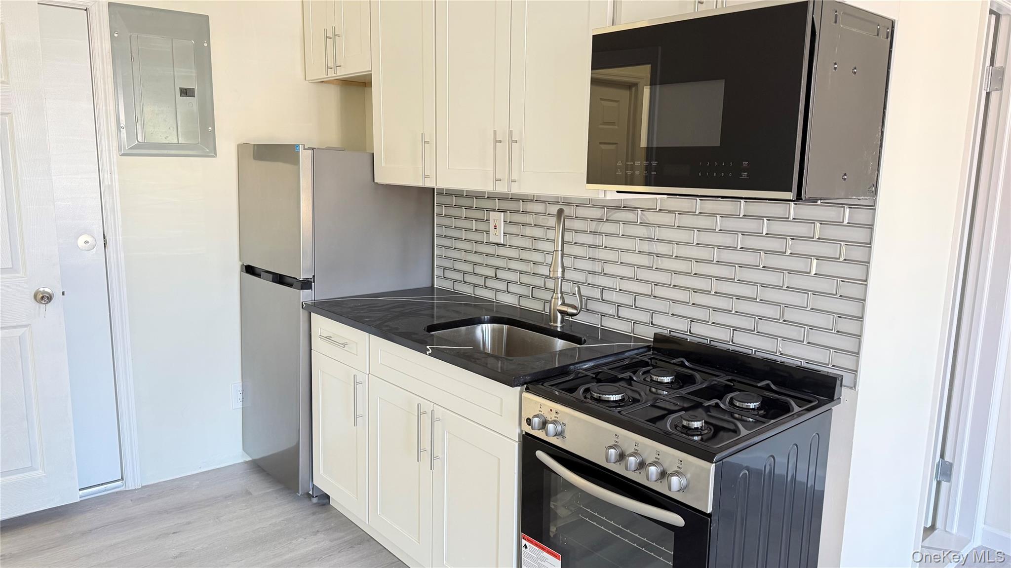 9414 Corona ave Corona ave