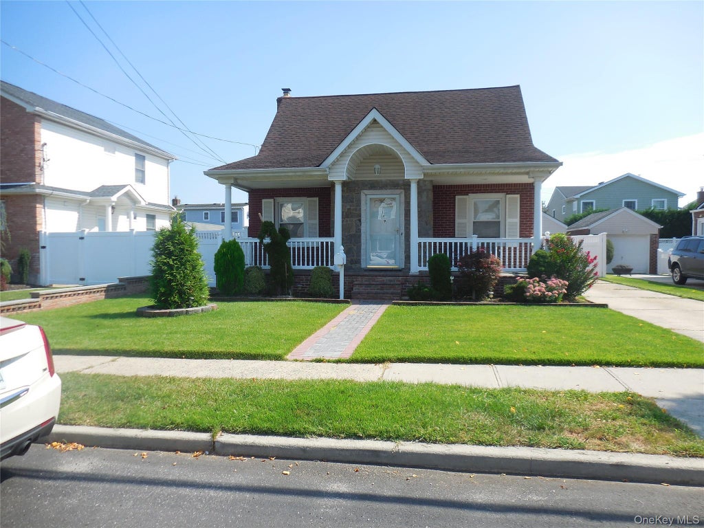 Photo of 149 Rule Street, Franklin Square, NY 11010 (MLS # 1052205)