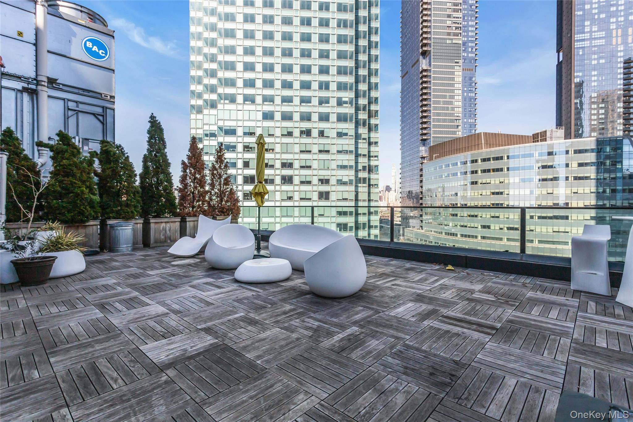 4507 Court Square 11A