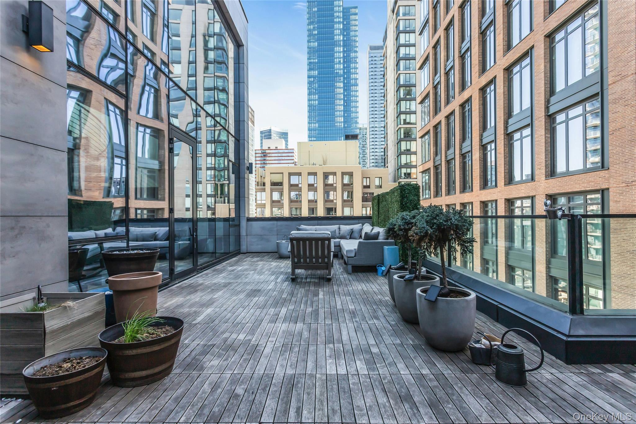 4507 Court Square 11A