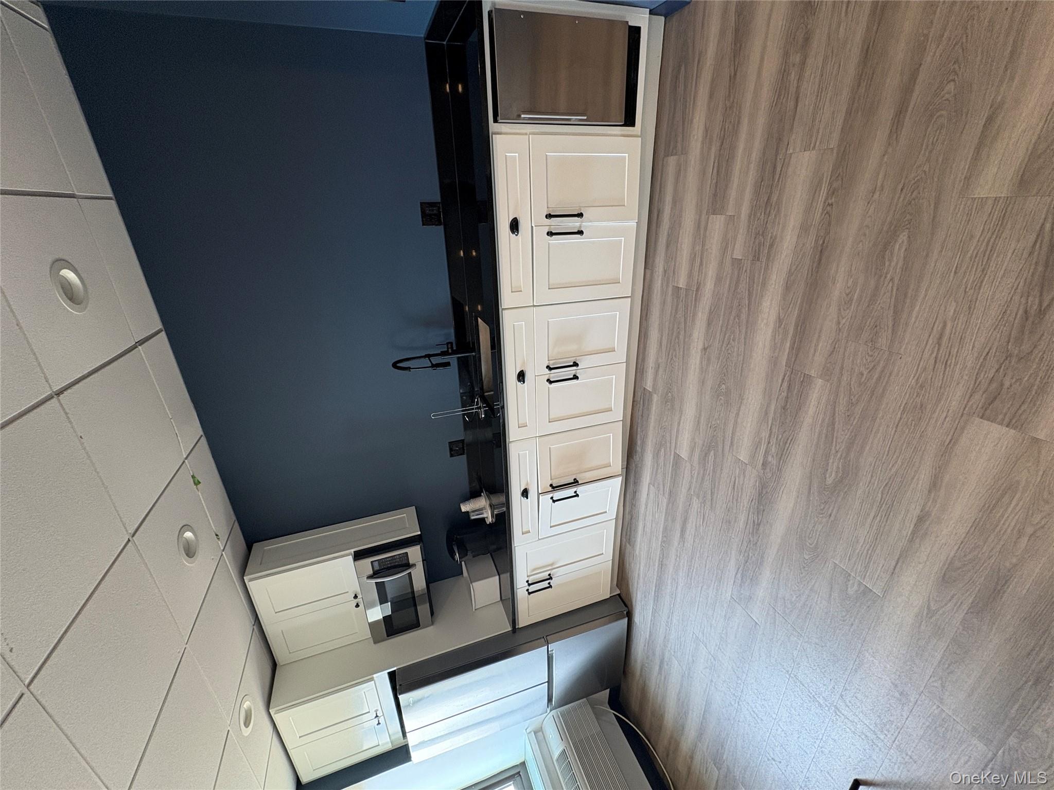 Long Beach, New York 11561, United States, 2 Bedrooms Bedrooms, ,2 BathroomsBathrooms,Residential,Active,247340