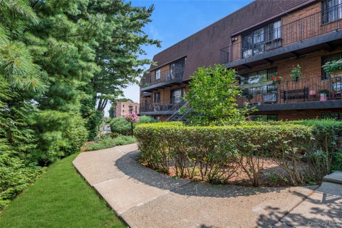 Condo For Sale - 74-49 Calamus Avenue #51<br/> Elmhurst, NY 11373
