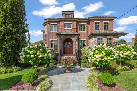 1430 158th Street Beechhurst NY 11357