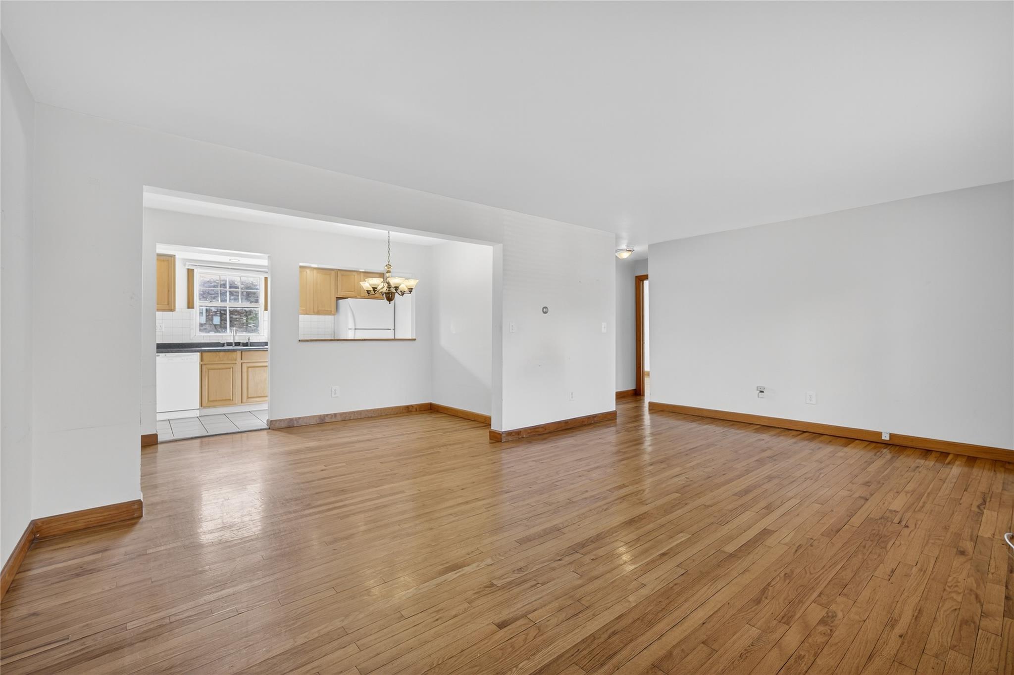 136 N Chestnut Street 11B