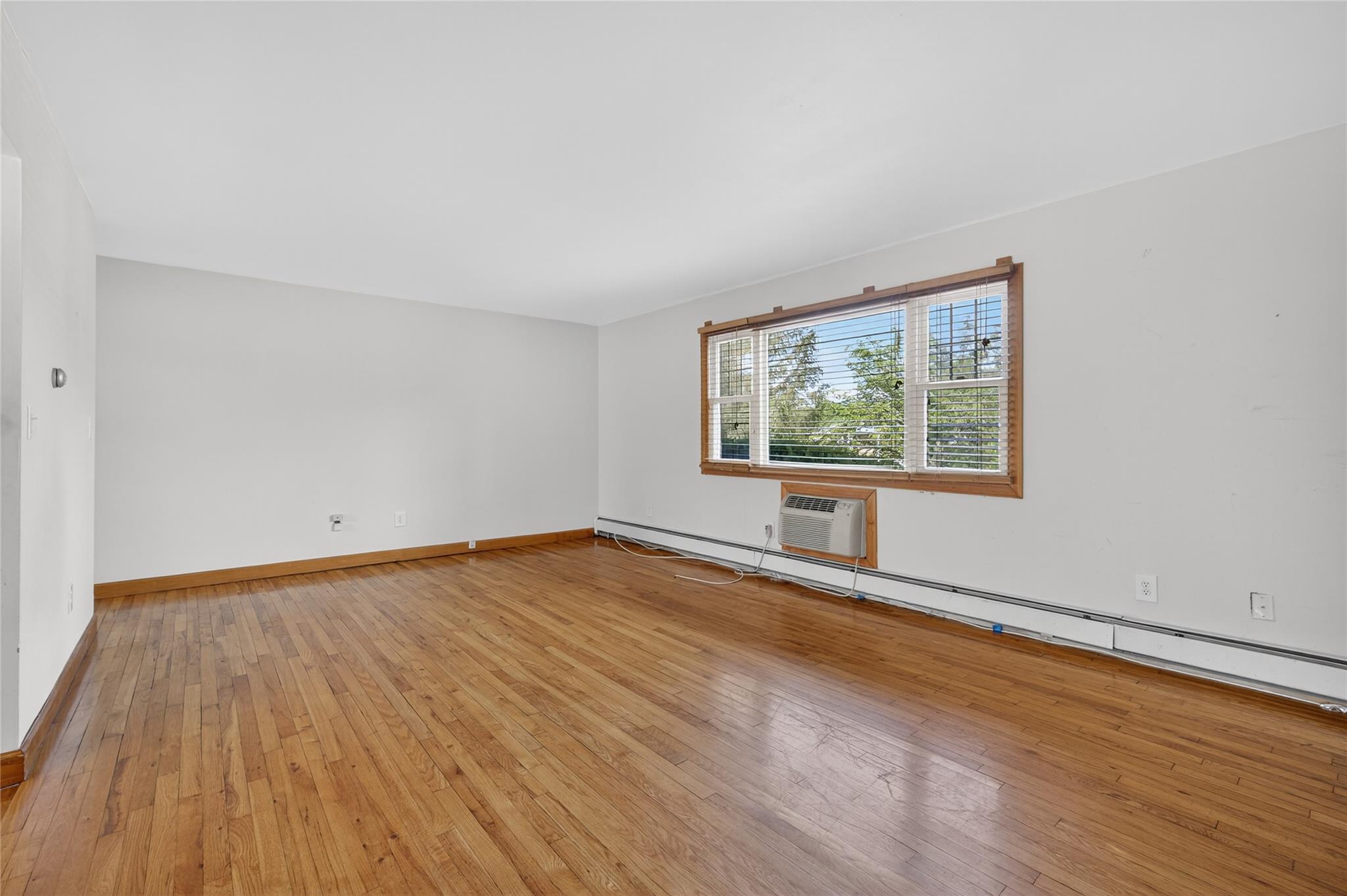 136 N Chestnut Street 11B