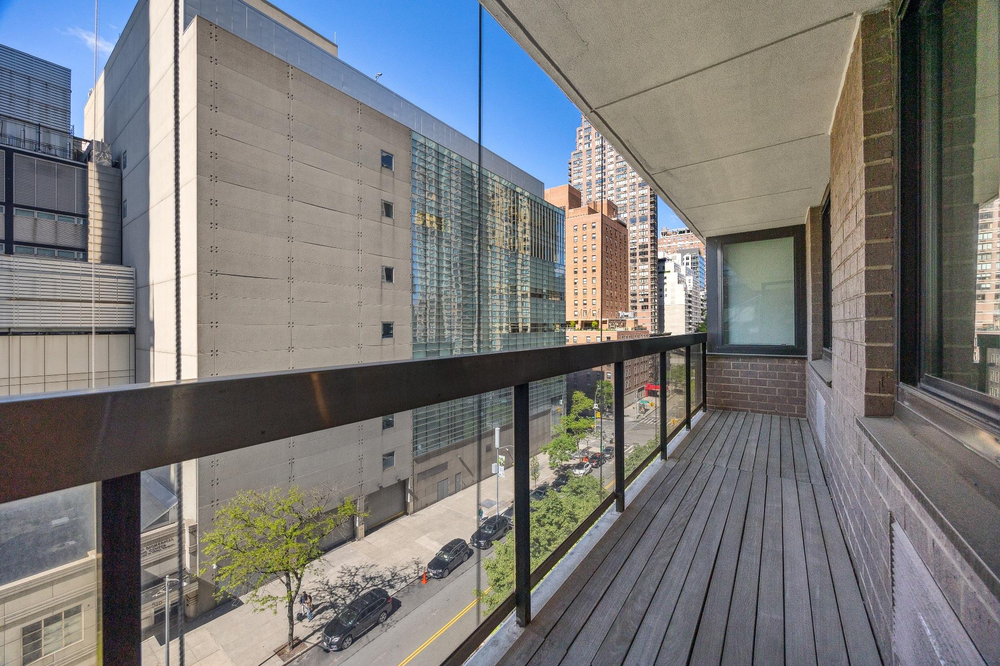 515 E 72nd Street 7H