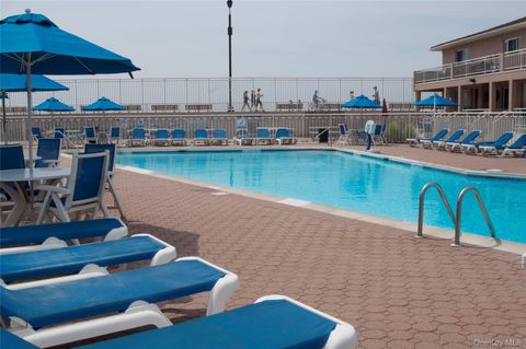 Photo of 270 Shore Road #43, Long Beach, NY 11561 (MLS # 951721)