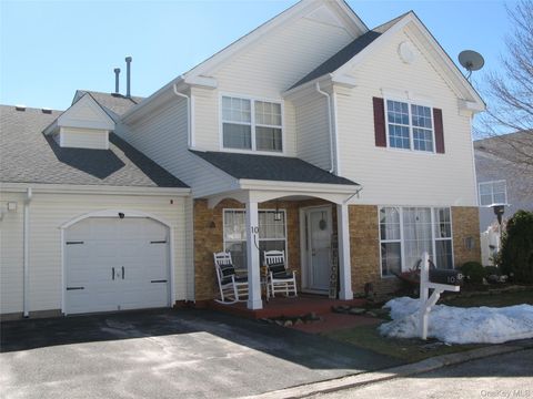 10 Tracie Lane Middle Island NY 11953