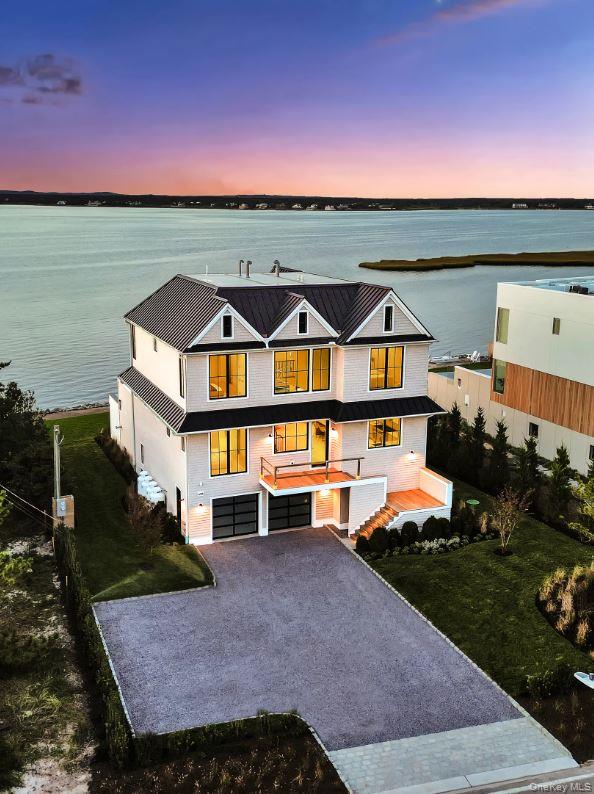 498 Dune Road