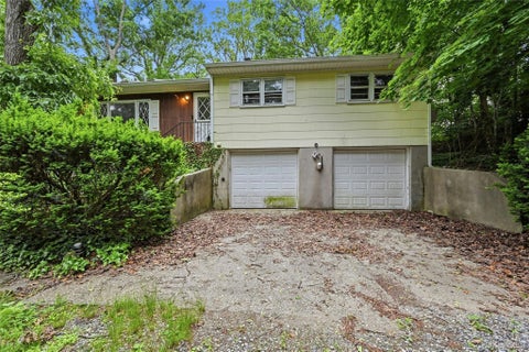 Homes For Sale - 10 Lefferts Avenue<br/> East Northport, NY 11731