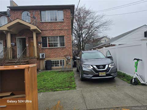 Multifamily For Sale - 17709 112th Avenue<br/> Queens County, Addisleigh Park, NY 11433