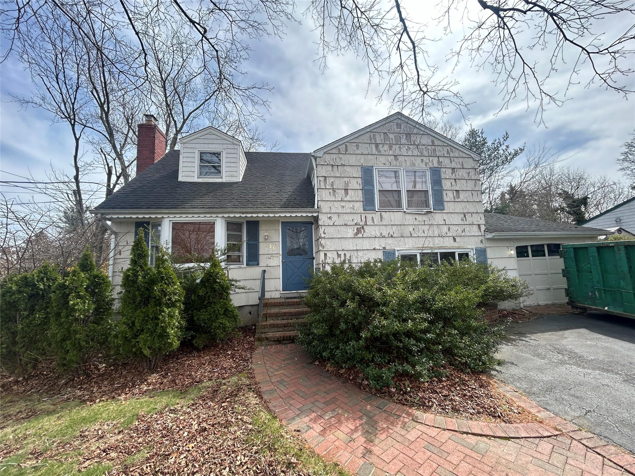 246 Woodlawn Avenue, Saint James, New York image 1