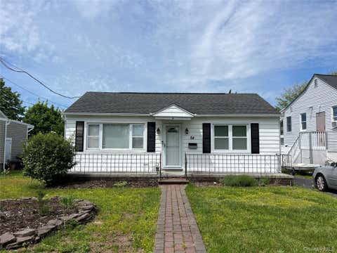 Homes For Sale - 84 Boylan Lane<br/> Blue Point, NY 11715