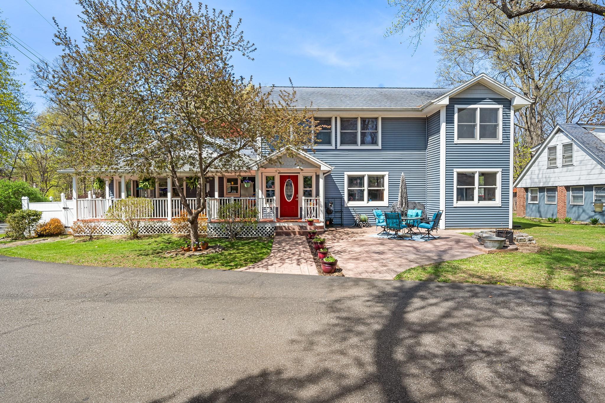 8 Oak Drive, New Windsor, New York image 1