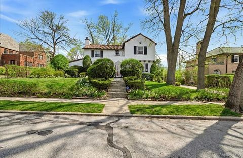 Homes For Sale - 93 Stuyvesant Plaza<br/> Mount Vernon, NY 10552