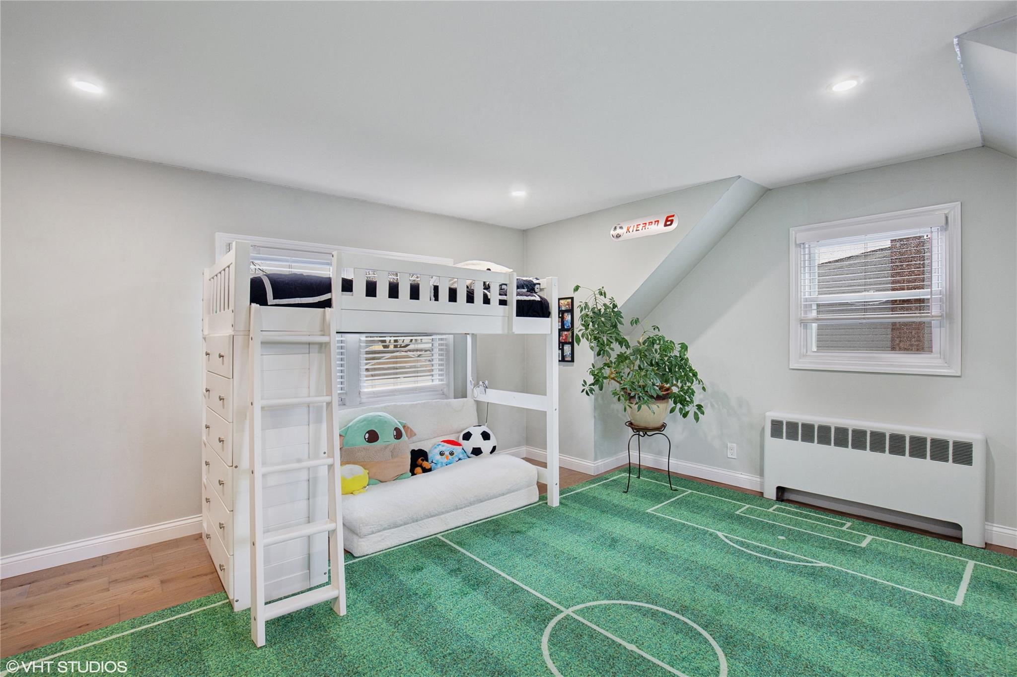 2607 Falcon Street, East Meadow, New York image 30