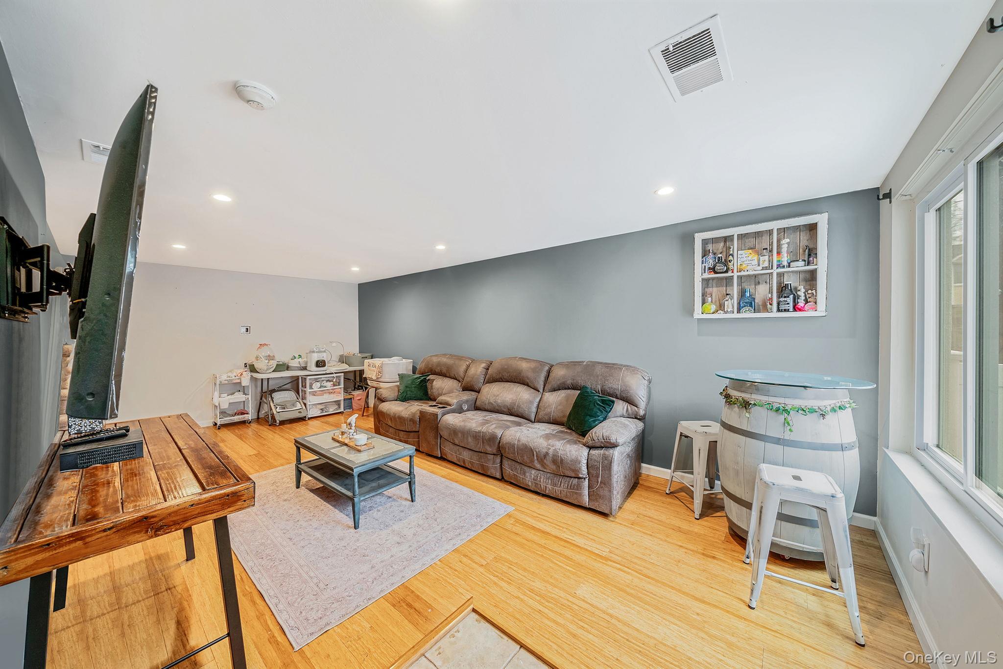 842 Golf Lane - Photo 4