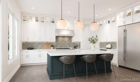 12 Sequoia Circle Manhasset NY 11030