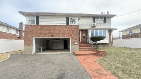 955 Richmond Road East Meadow NY 11554