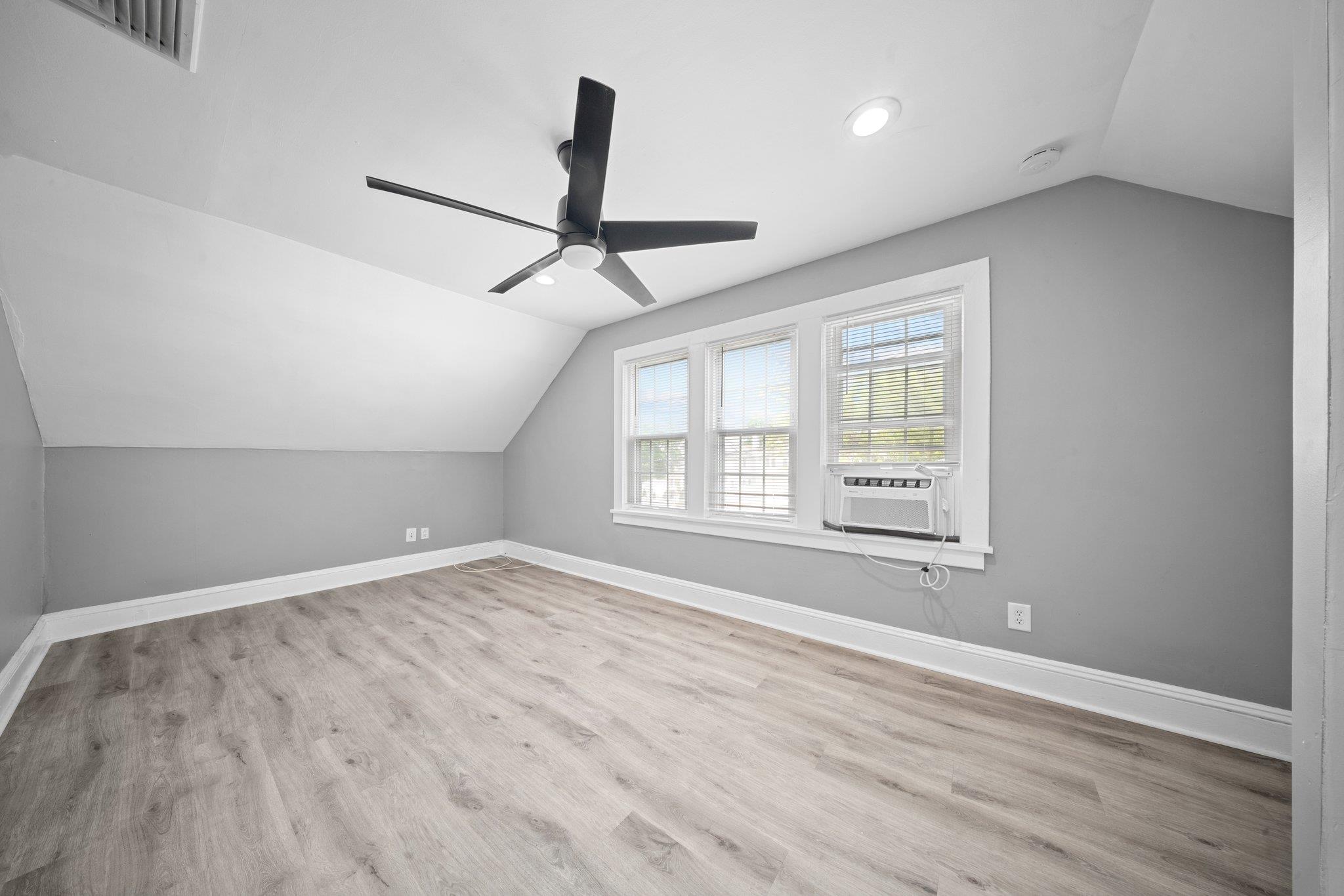 199 Central Avenue, Bethpage, New York image 21
