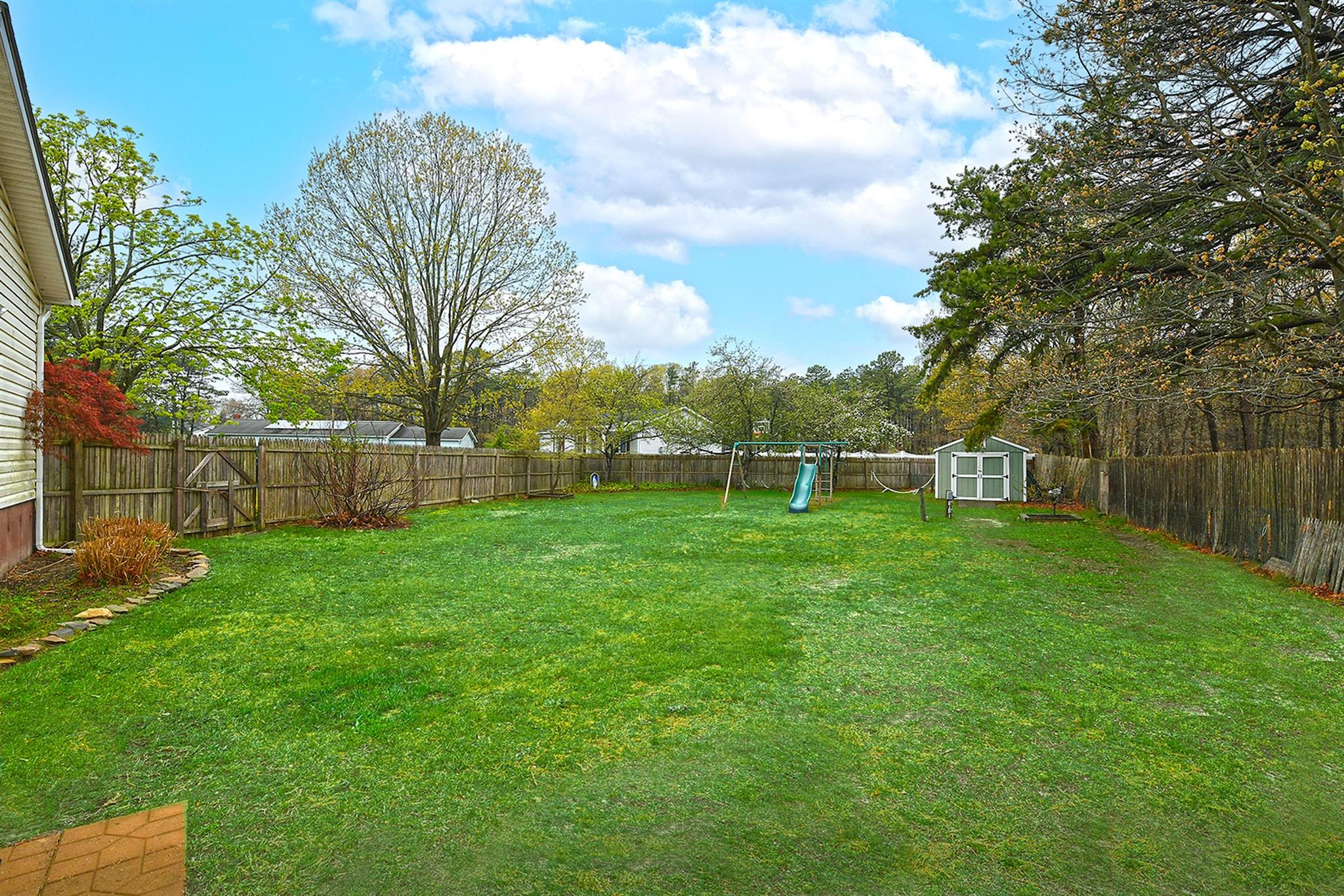 1 Mews Court, Holtsville, New York image 19