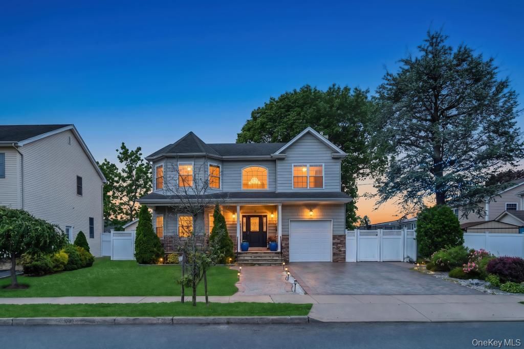 Photo of 14 Kent Road, Valley Stream, NY 11580 (MLS # 1006915)