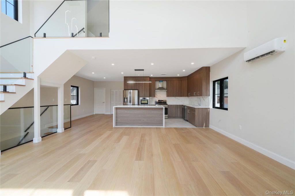 Photo of 75-31 175th Street, Fresh Meadows, NY 11366 (MLS # 815950)