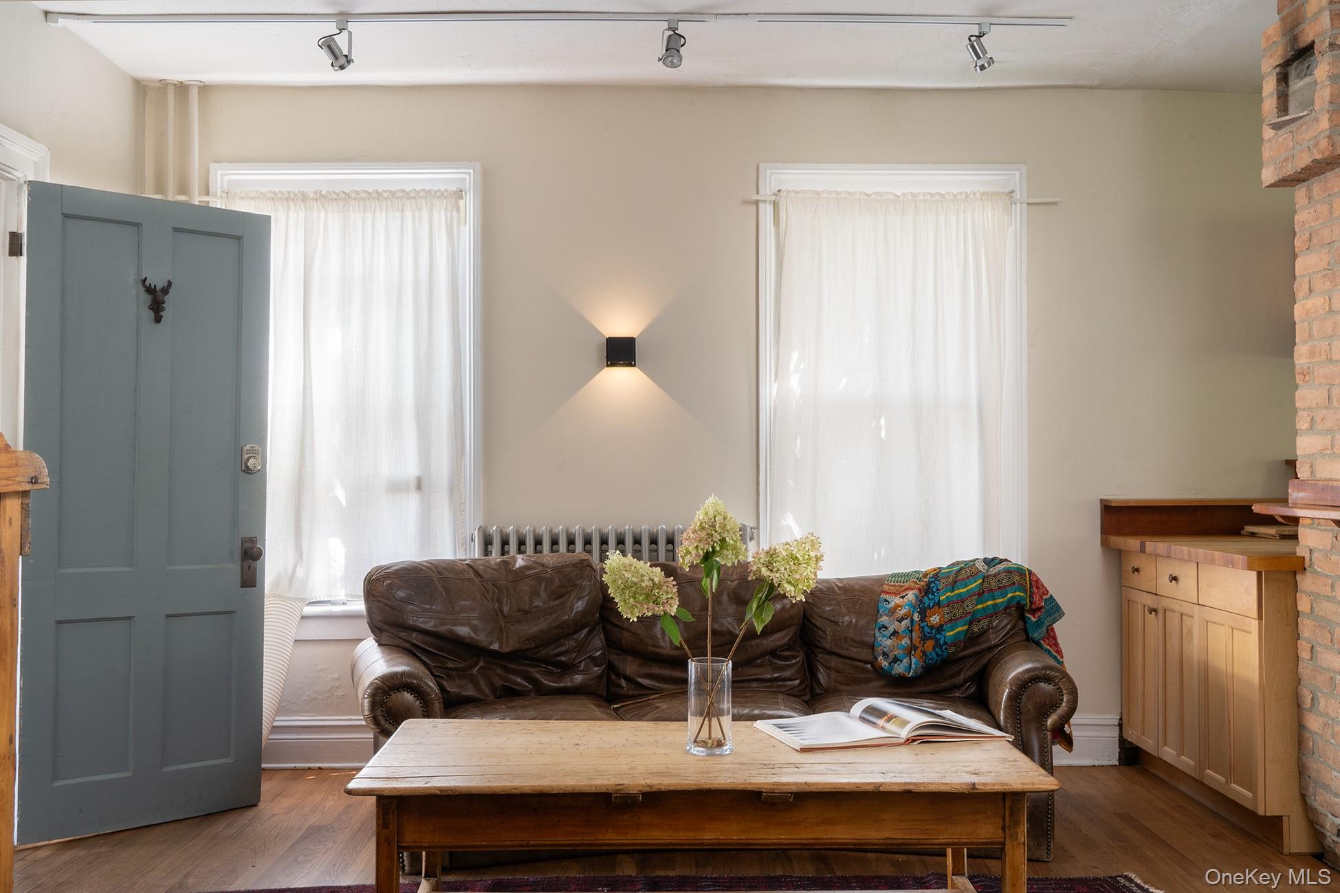 541 Washington Street