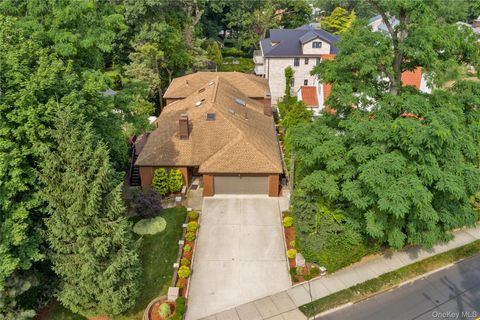 51-10 Douglaston Parkway, Douglaston, NY 11362 - MLS#: 948985