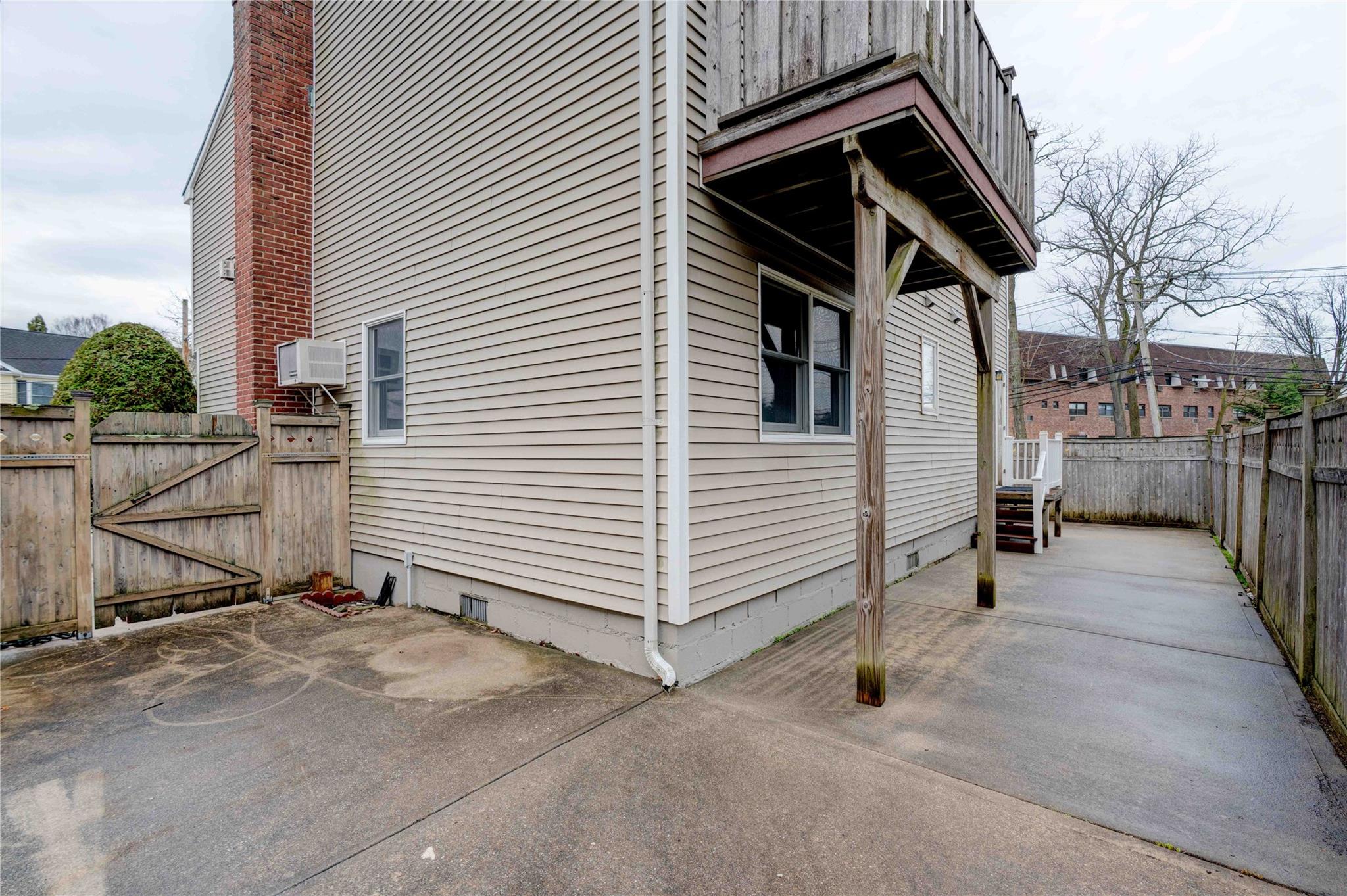 1 Sullivan Road, Farmingdale, New York image 33