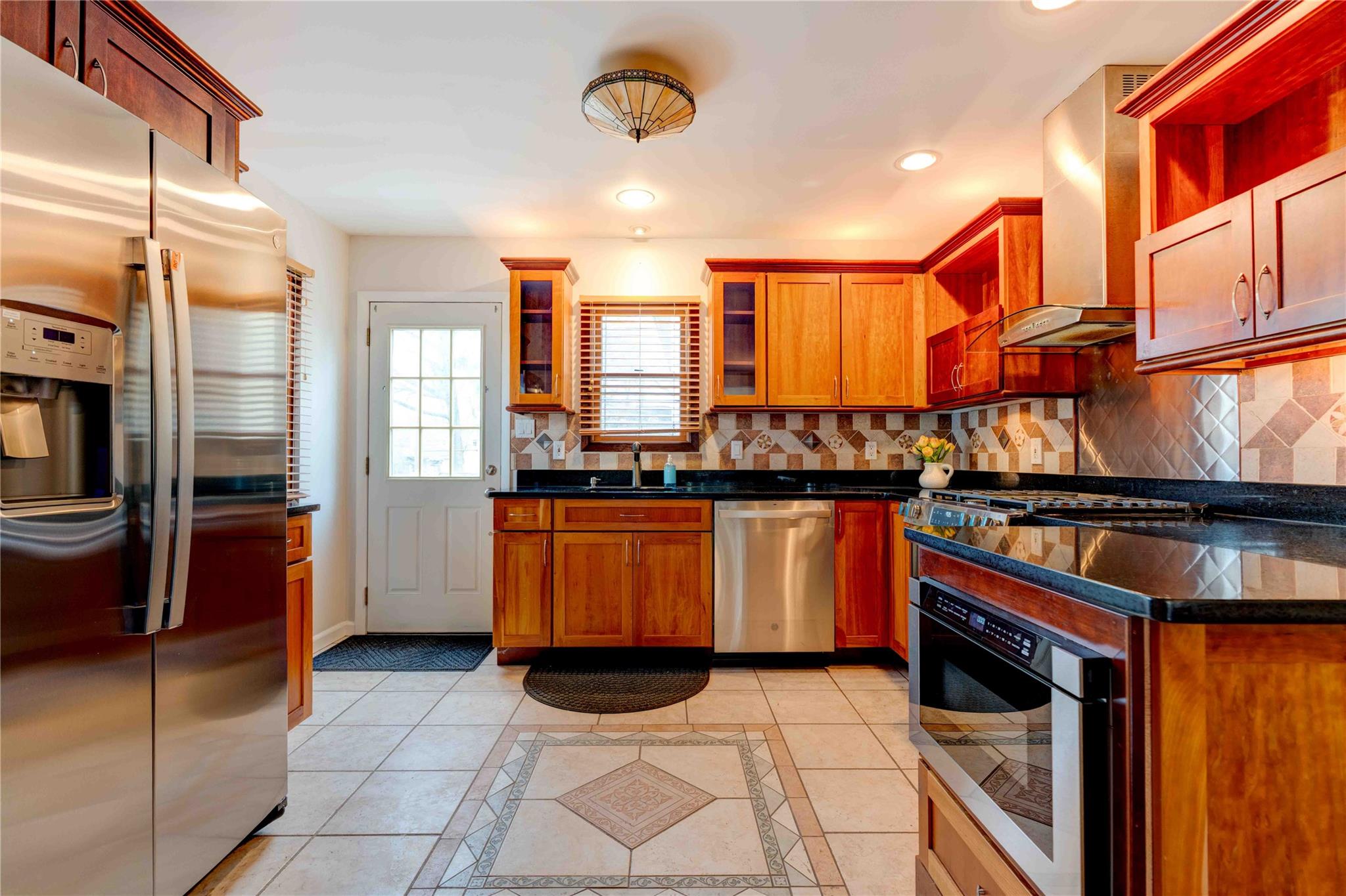 1 Sullivan Road, Farmingdale, New York image 9