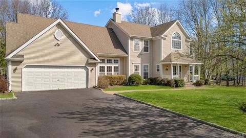 23 Varsity Boulevard East Setauket NY 11733